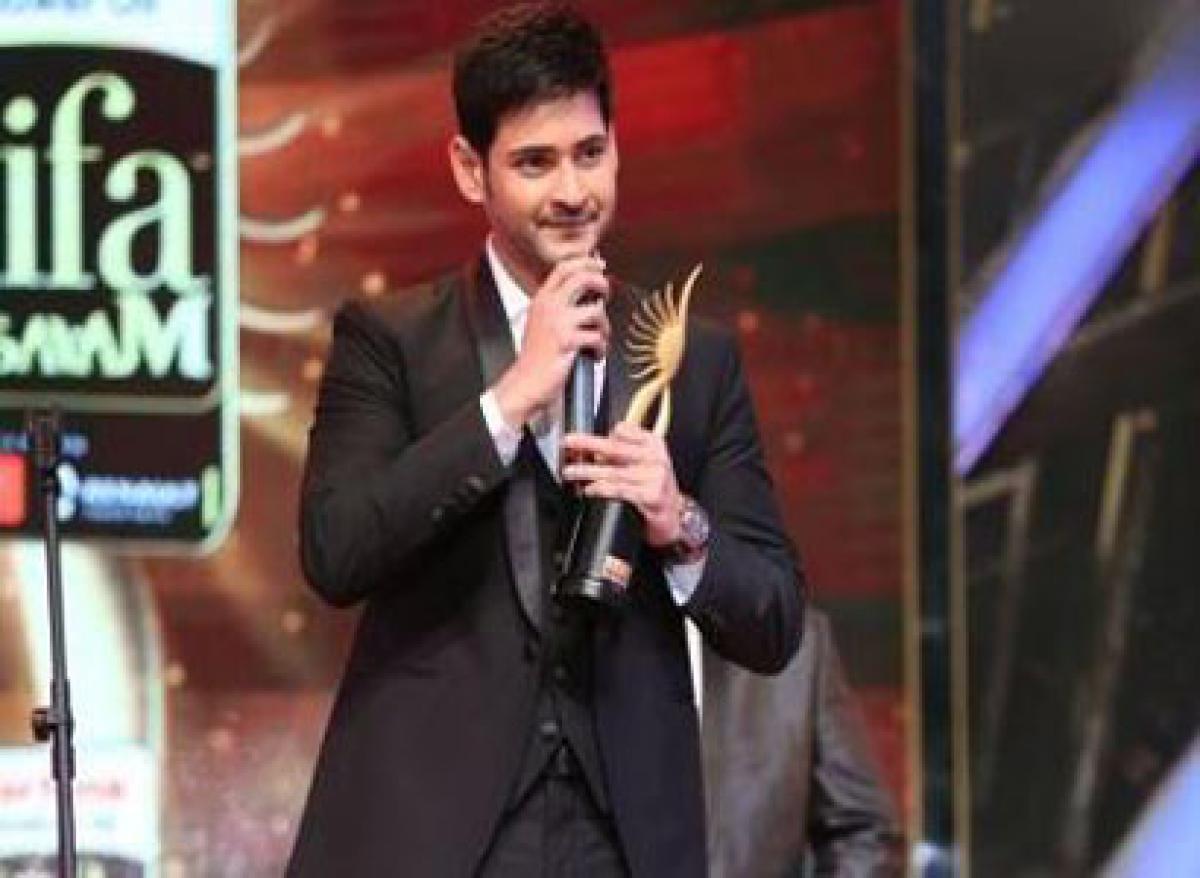 Mahesh Babu bags best actor award for Srimanthudu